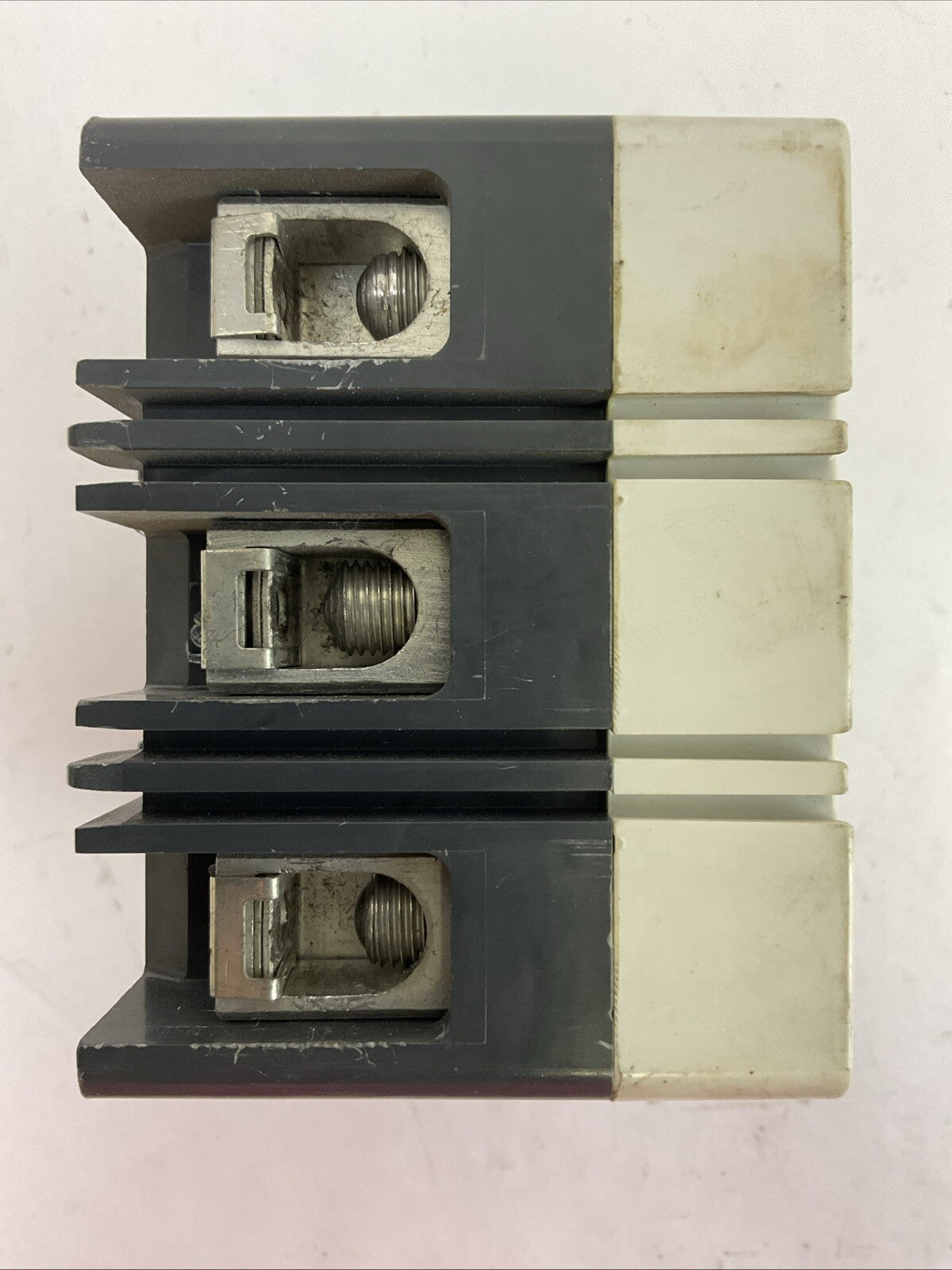 CUTLER HAMMER FD3150L CIRCUIT BREAKER SER C 150AMP 600VAC 250VDC 3POLE FD 25k