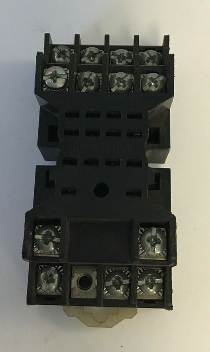 ALLEN BRADLEY 700-HN128 RELAY BASE 14 PIN SOCKET 300 VAC (MAY BE MISSING SCREWS)