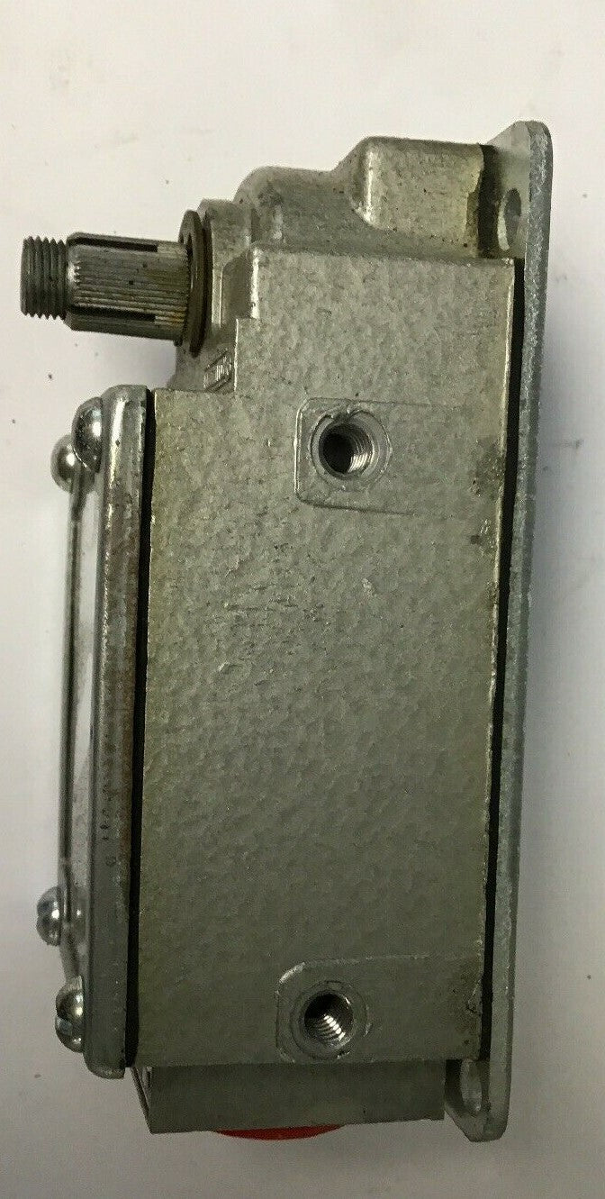 GOULD L100WS2PF R.B. DENISON LIMIT SWITCH CONTACT 1