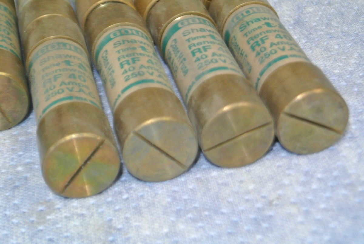 MIXED LOT of 9 RENEWABLE FUSES / 40A / 250V / GOULD-SHAWMUT, ECONOMY