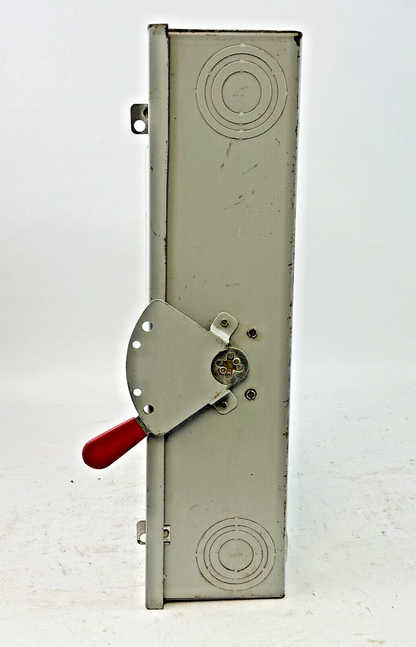 GE - TGN3324 MODEL 6 - SAFETY SWITCH NON-FUSIBLE - 200A/ 240VAC/ 3 POLE/ TYPE 1