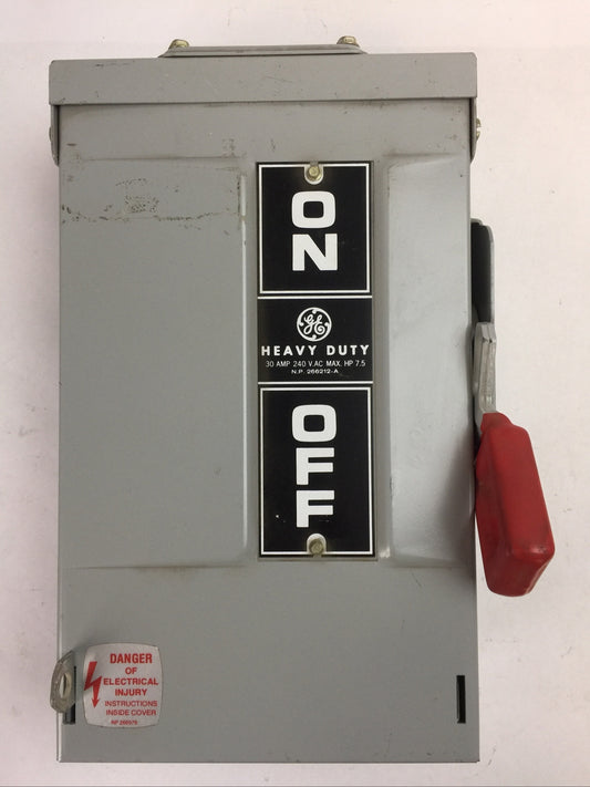 GE TH3221RH FUSIBLE SAFETY SWITCH MOD 7 30A 240VAC 250VDC 2P 7.5HP RAINPROOF 3R