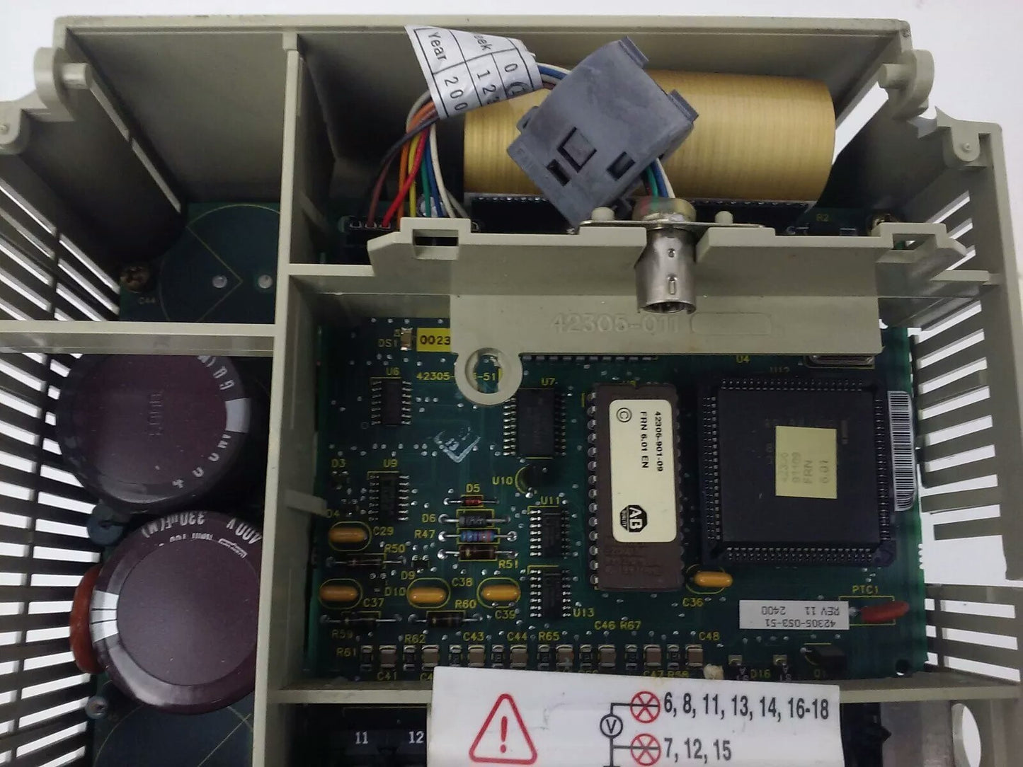 ALLEN BRADLEY 1305-BA03A SER. C, AC DRIVE, INPUT: 380/460V, 2.2A, 50/60HZ, PARTS