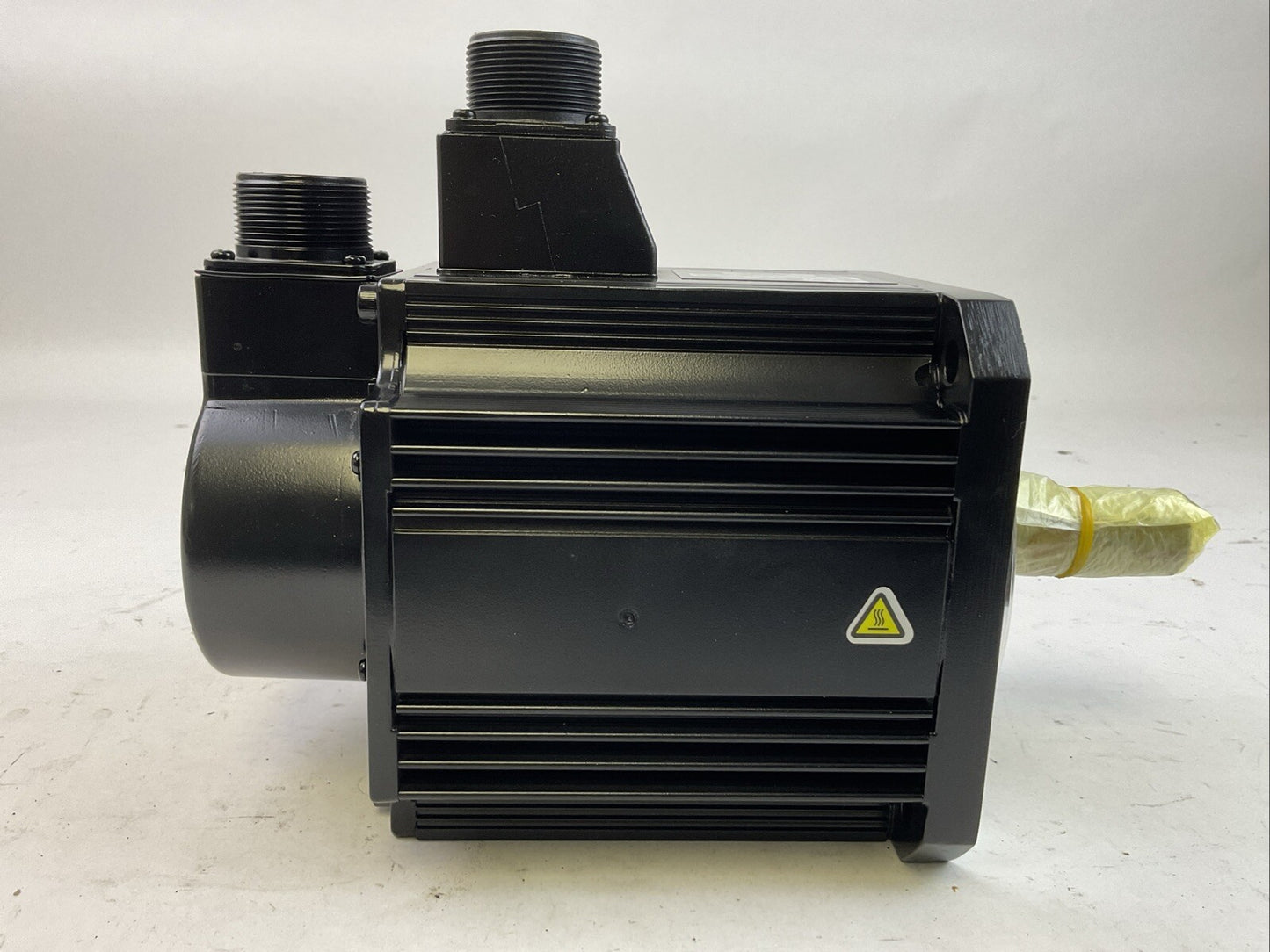 PANASONIC MHMA102A1G AC SERVO MOTOR INPUT 200VAC REV 2000 R/MIN OUTPUT 1.0kW