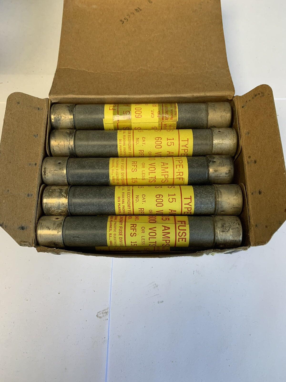 Economy Fuse RFS15 15A 600V Fuse "Lot of 10"