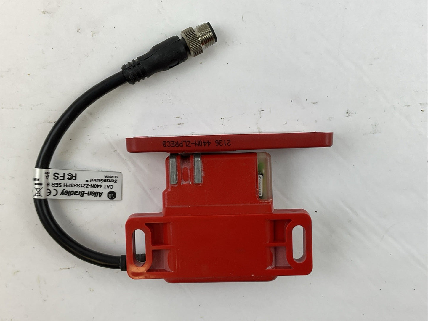 ALLEN BRADLEY 440N-Z21SS3PH SENSAGUARD NON-CONTACT SWITCH SER B F/W 1.005 H/W 1.