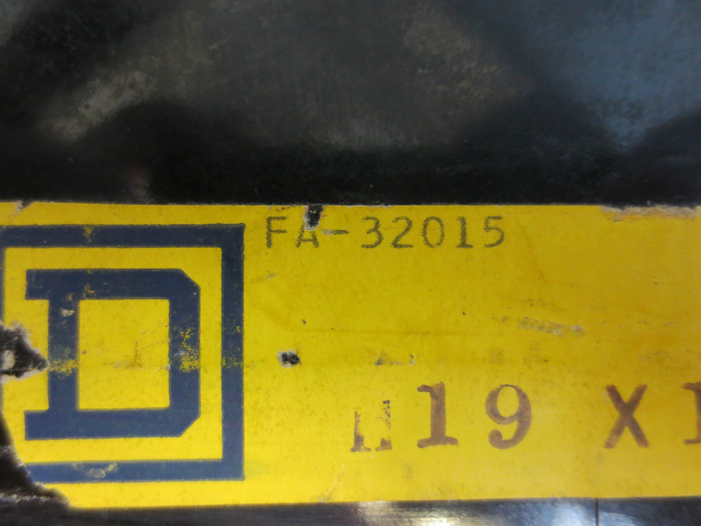 SQUARE D FA-32015 MOLDED CASE CIRCUIT BREAKER 15A 240VAC 3-POLE