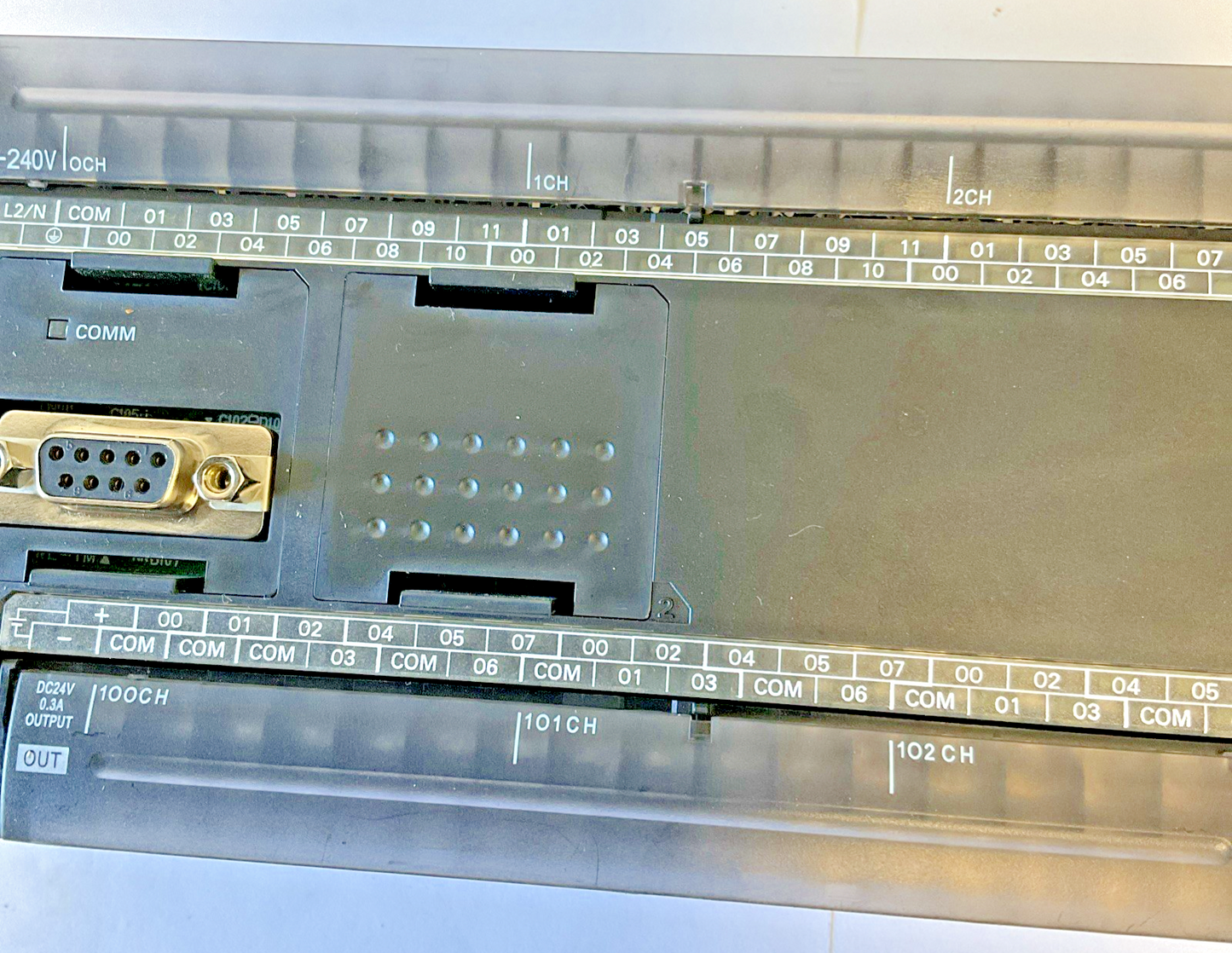OMRON CP1L-M60DR-A PROGRAMMABLE CONTROLLER VER.1.0 240VAC 50/60HZ 50VA 24VDC