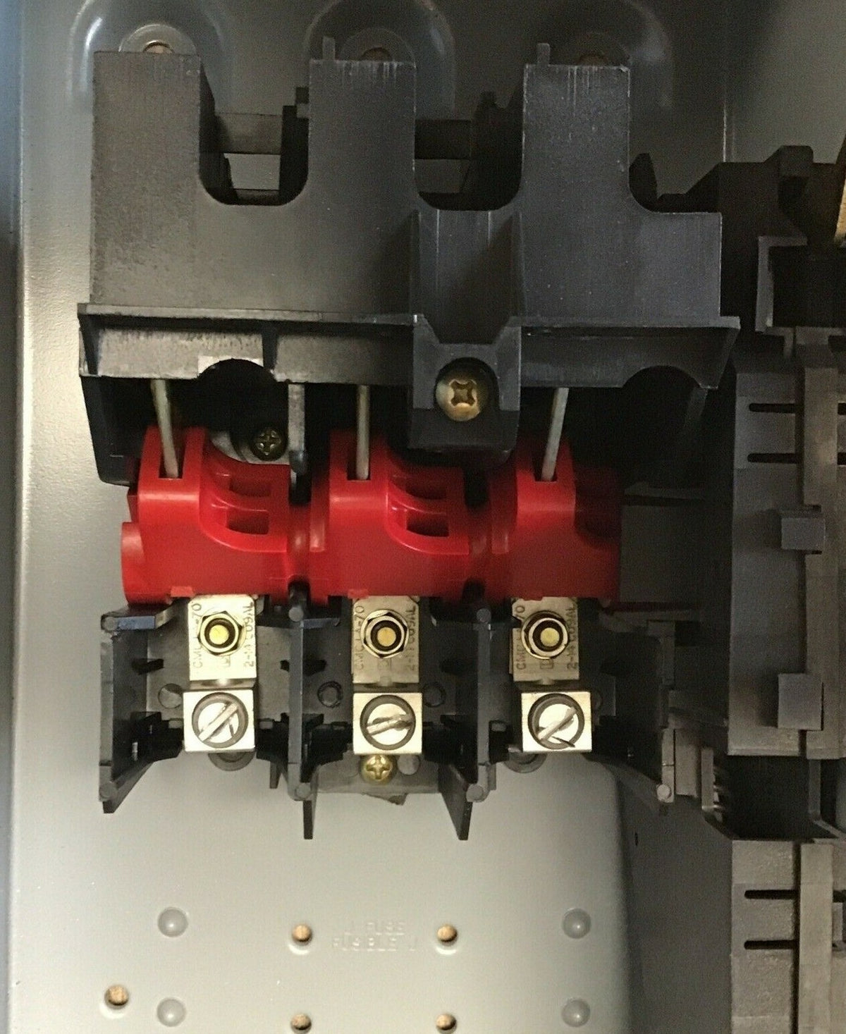 SQUARE D HU361 SAFETY SWITCH SER.F1 30A  NON FUSIBLE TYPE1 600VAC/VDC 30HP