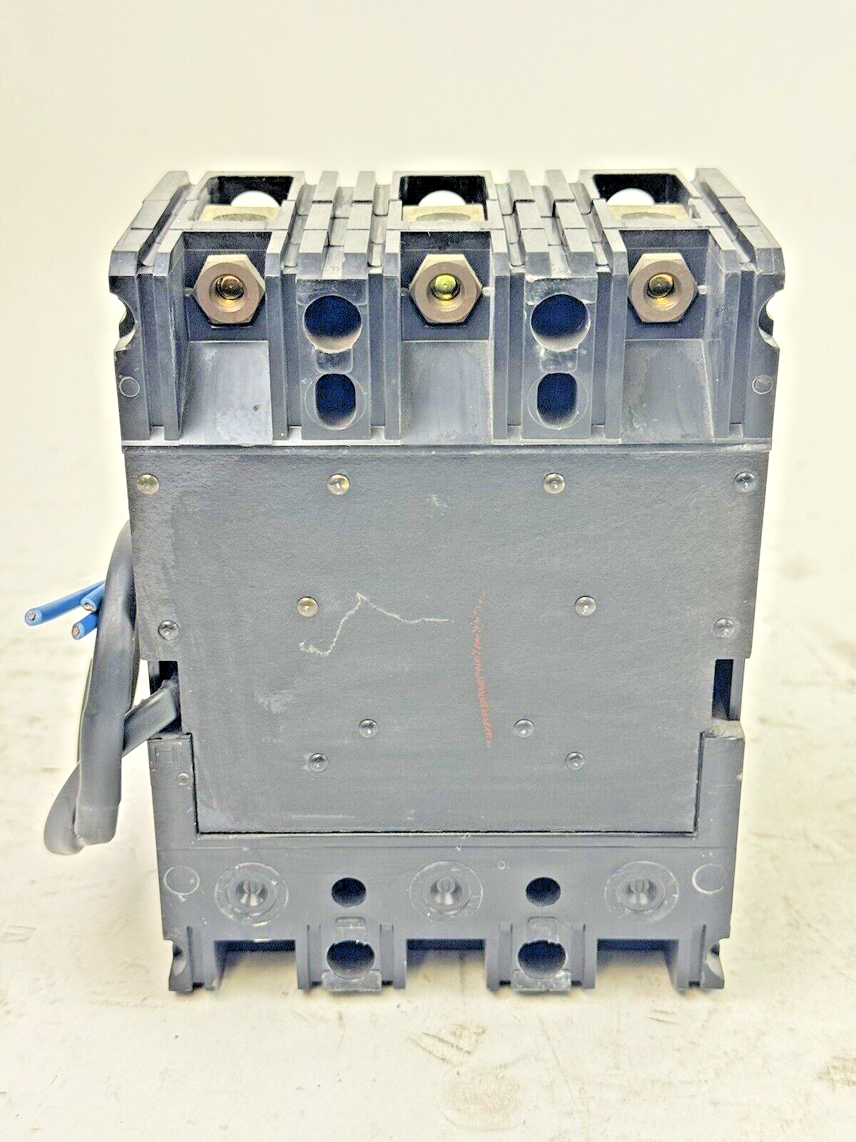 SQUARE D  FHL360401212 MAG-GARD CIRCUIT BREAKER W/ AUX 40A 3POLE 600VAC