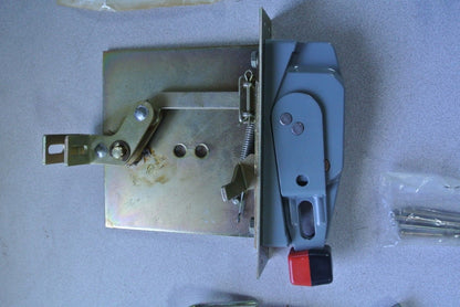 SQUARE D 9420 HB-22 FLANGE-MOUNT OPERATING MECHANISM for ML-1 BRKRS NEW SURPLUS