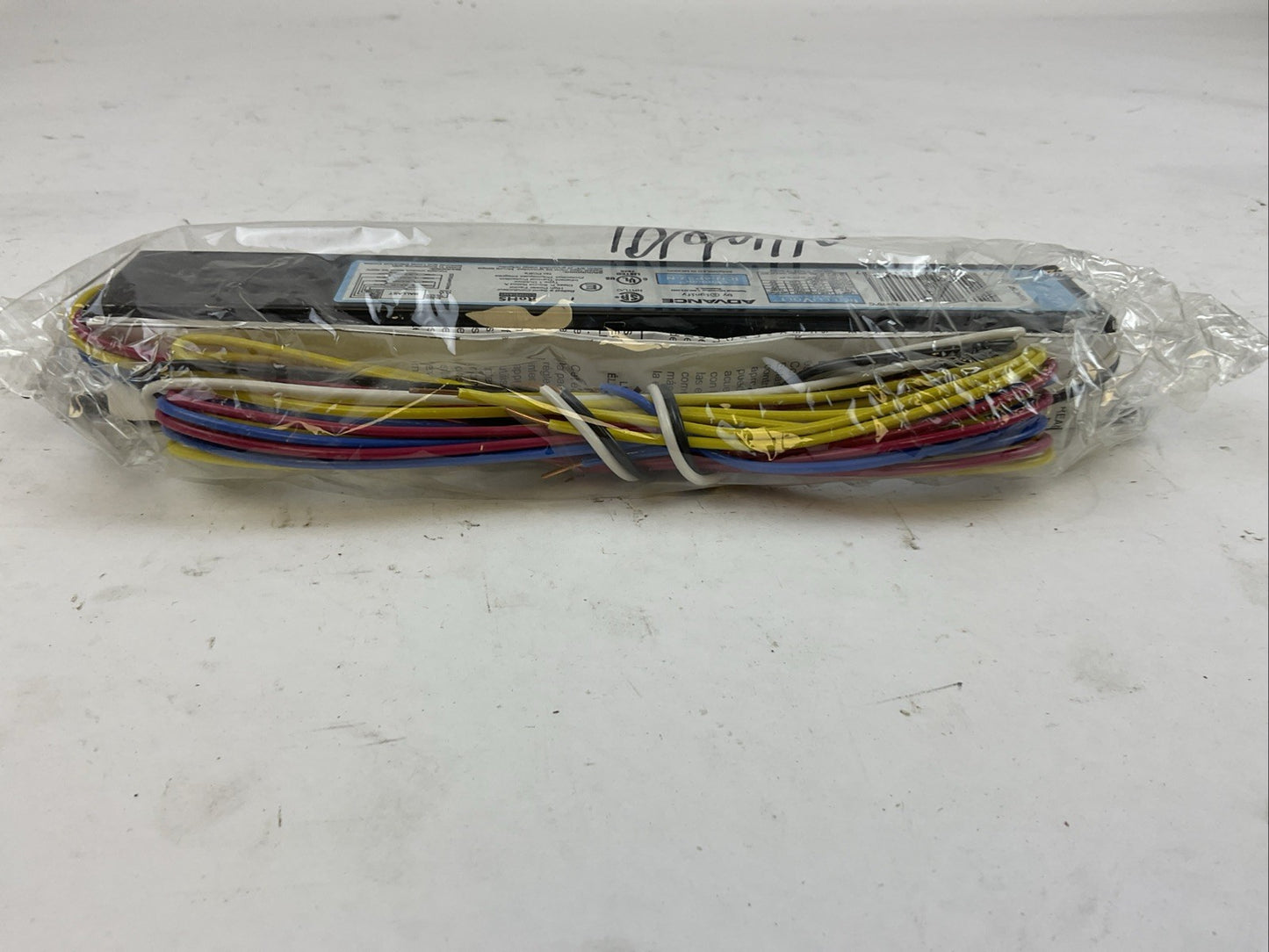 ADVANCE ICN-4P32-N INSTANT START ELECTRONIC BALLAST 120V TO 277V (LOT OF 2)