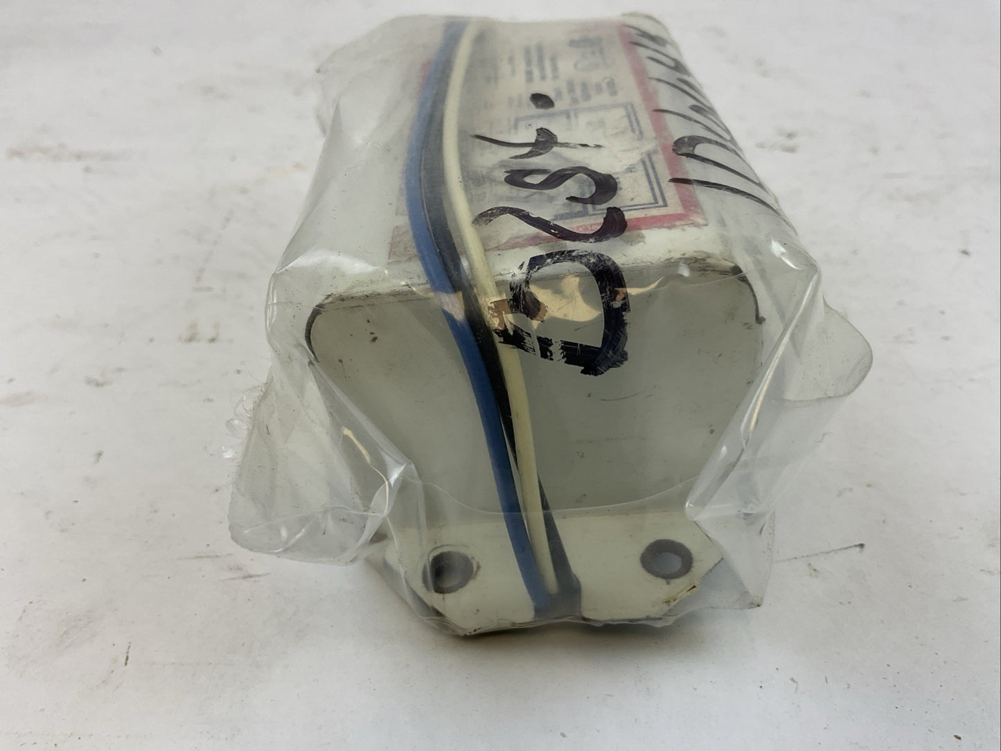 ADVANCE VH2B13TPW PREHEAT BALLAST 277 VOLT 60 HERTZ VH-2B13-TP-W