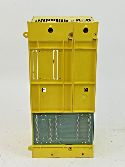 GE FANUC - 18M-MCU06333-001R00 - 3-SLOT RACK CHASSIS