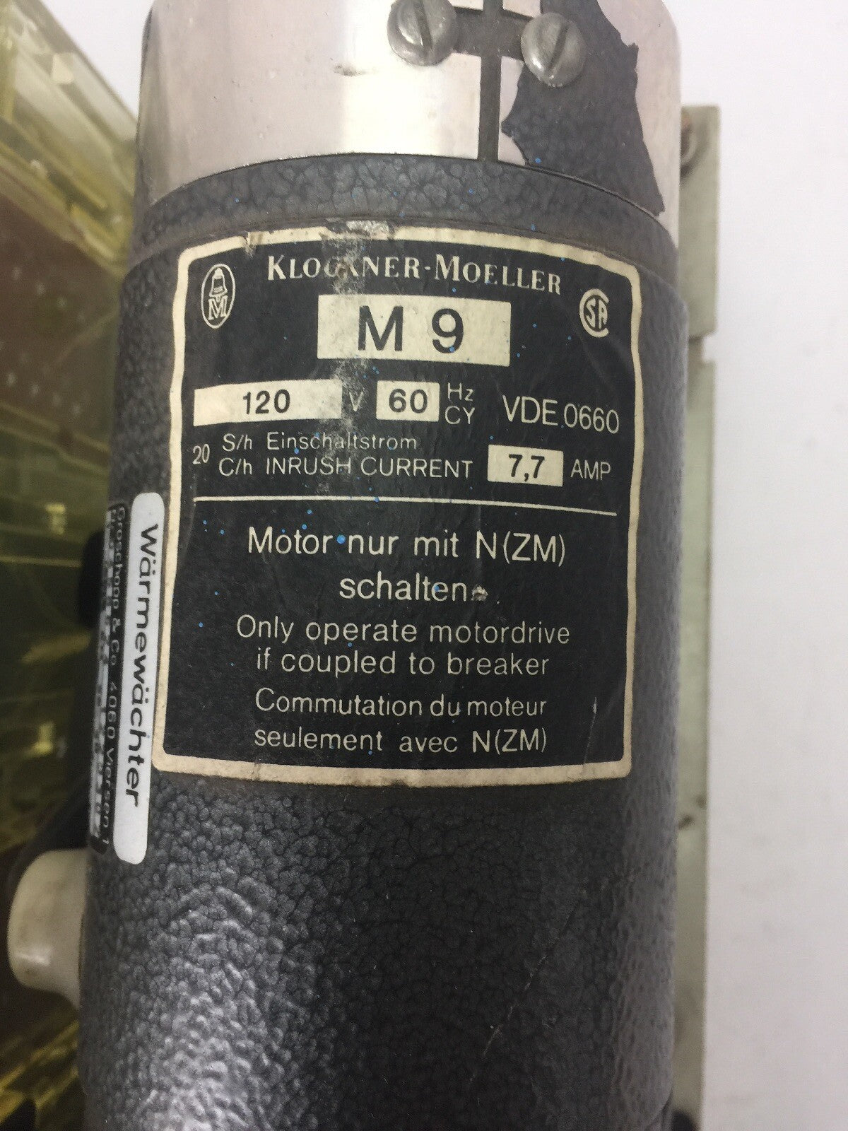 KLOCKNER MOELLER NZM9-250 CIRCUIT BREAKER 600VAC 250A SHUNT TRIP 120V 60HZ M9