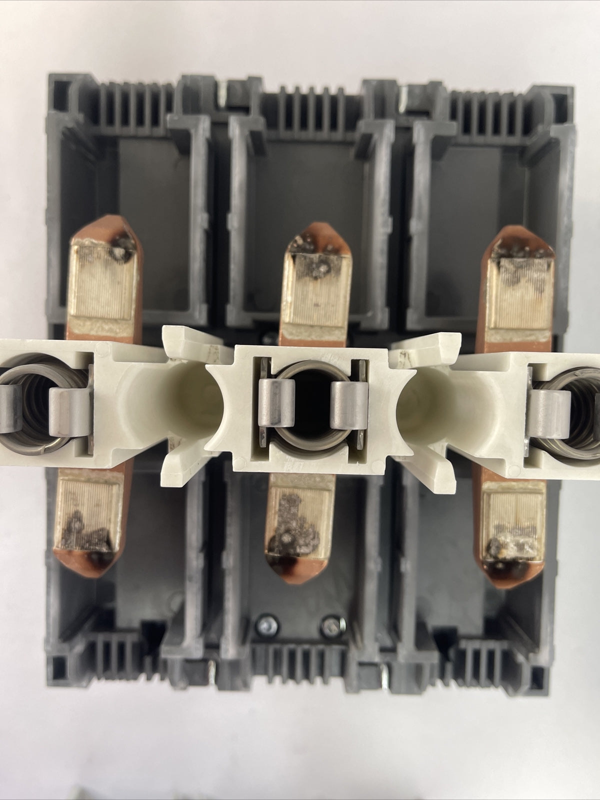 ABB AF400-30 CONTACTOR 600VAC 400HP 3PH 3P 550A COIL 100-250VDC 50-60hz