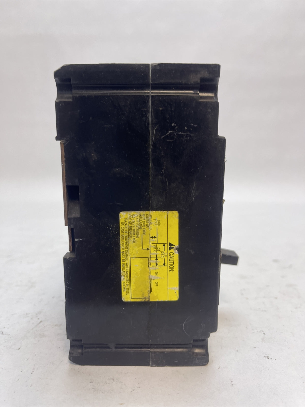 SQUARE D FAL3600311M ADJ. INST. TRIP CIRCUIT BREAKER 600VAC 3P 3AMP SER 2 8-28A