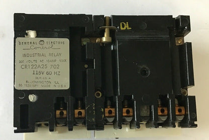 GENERAL ELECTRIC CR122A25702 INDUSTRIAL RELAY 200VAC 10A SER.A 115V 60HZ