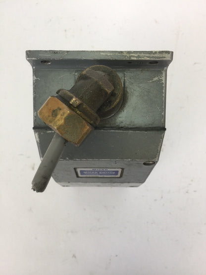 YAMATAKE HONEYWELL MICRO SWITCH 15A-125, 250 OR 480VAC 1/2A-125VDC 1/4A-250VDC