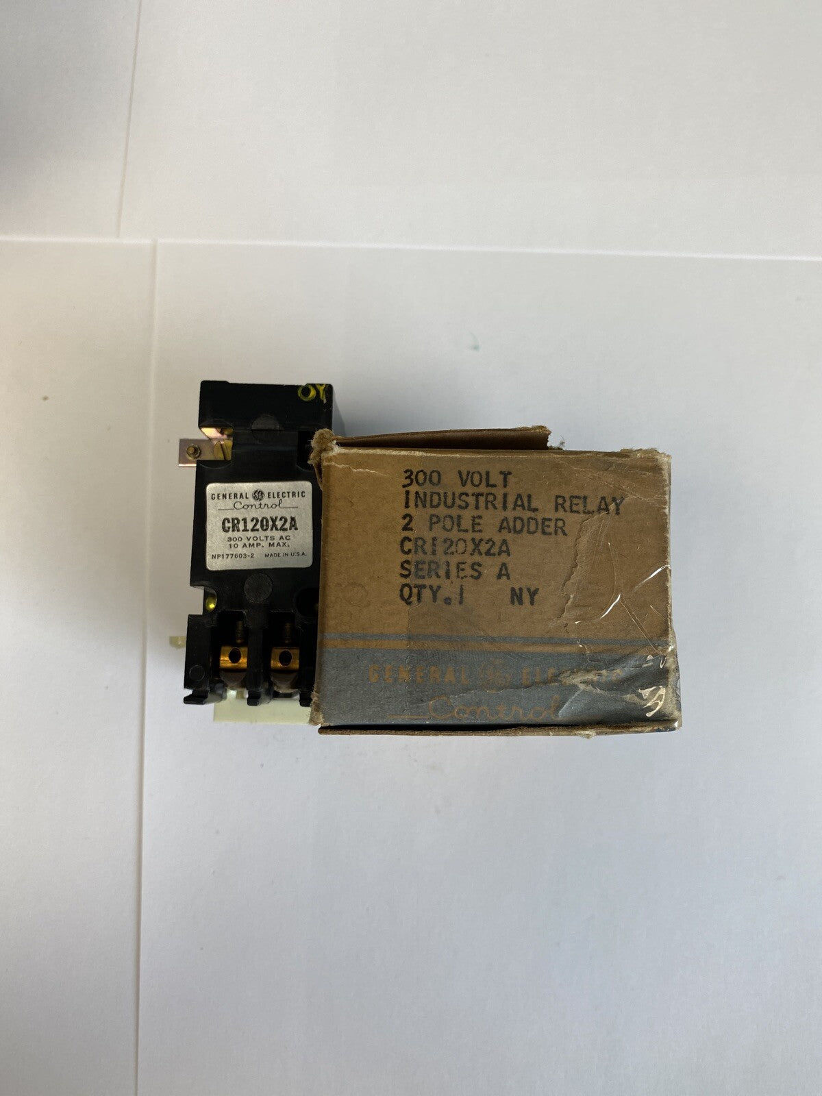 General Electric CR120X2A 10A 300V 2 Pole Industrial Relay