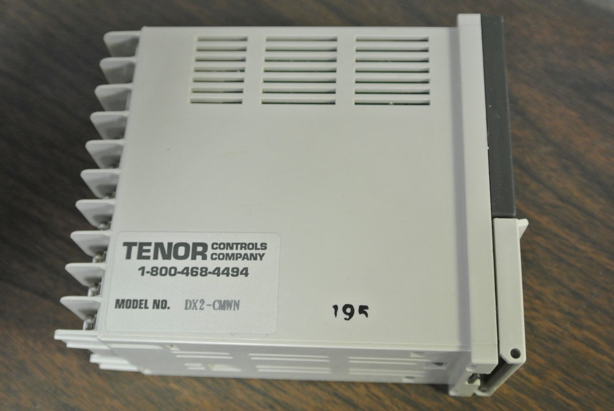 TENOR CONTROLS / HAN YOUNG DX2-CMWN - TEMPERATURE CONTROLLER - NEW SURPLUS