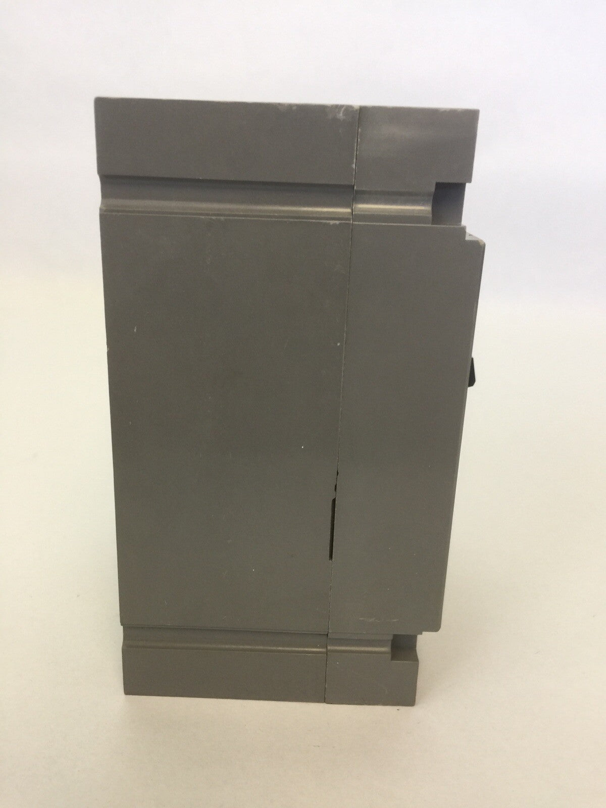 WESTINGHOUSE HFB3030 AB DE-ION CIRCUIT BREAKER 30A 600VAC 3 POLE 4976D04G37