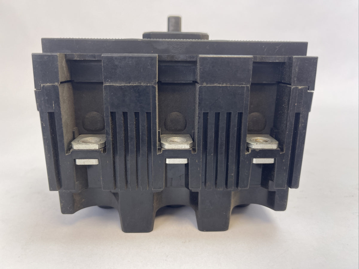 ITE/SIEMENS EE3-B030 CIRCUIT BREAKER 3POLE 30AMP 125/250VDC 240VAC