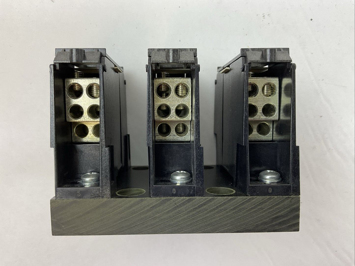 ALLEN BRADLEY 1492-PDL3161 POWER DISTRIBUTION BLOCK SER A 600V 175A