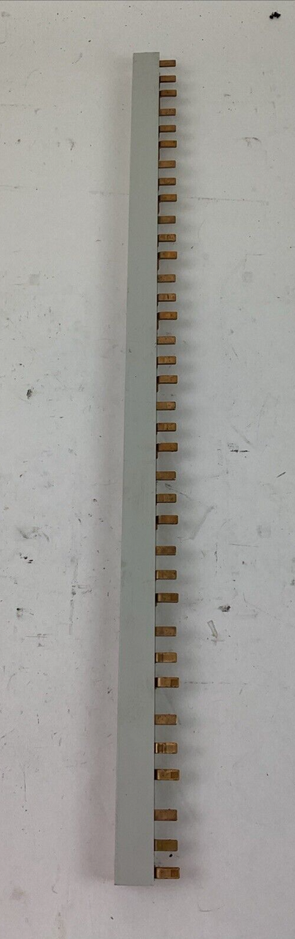 COOPER BUSSMANN BB3P100M57 25 INCHES 100A 600V FUSE BUSBAR CH SERIES