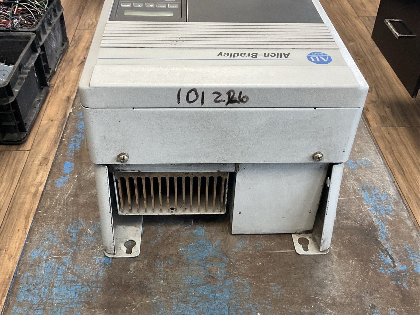 ALLEN BRADLEY 1336S-B025-AN-EN4 SER D 1336 PLUS SENSORLESS VECTOR DRIVE