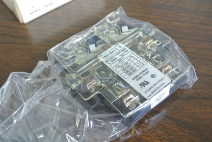 ALLEN-BRADLEY 195-BA11 AUXILIARY SWITCH CONTACT - NEW SURPLUS - LOT of 2