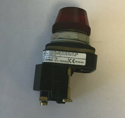 ALLEN BRADLEY 800T-P16 SER.T RED PILOT LIGHT 120V 50/60HZ, 755/1866 LAMP