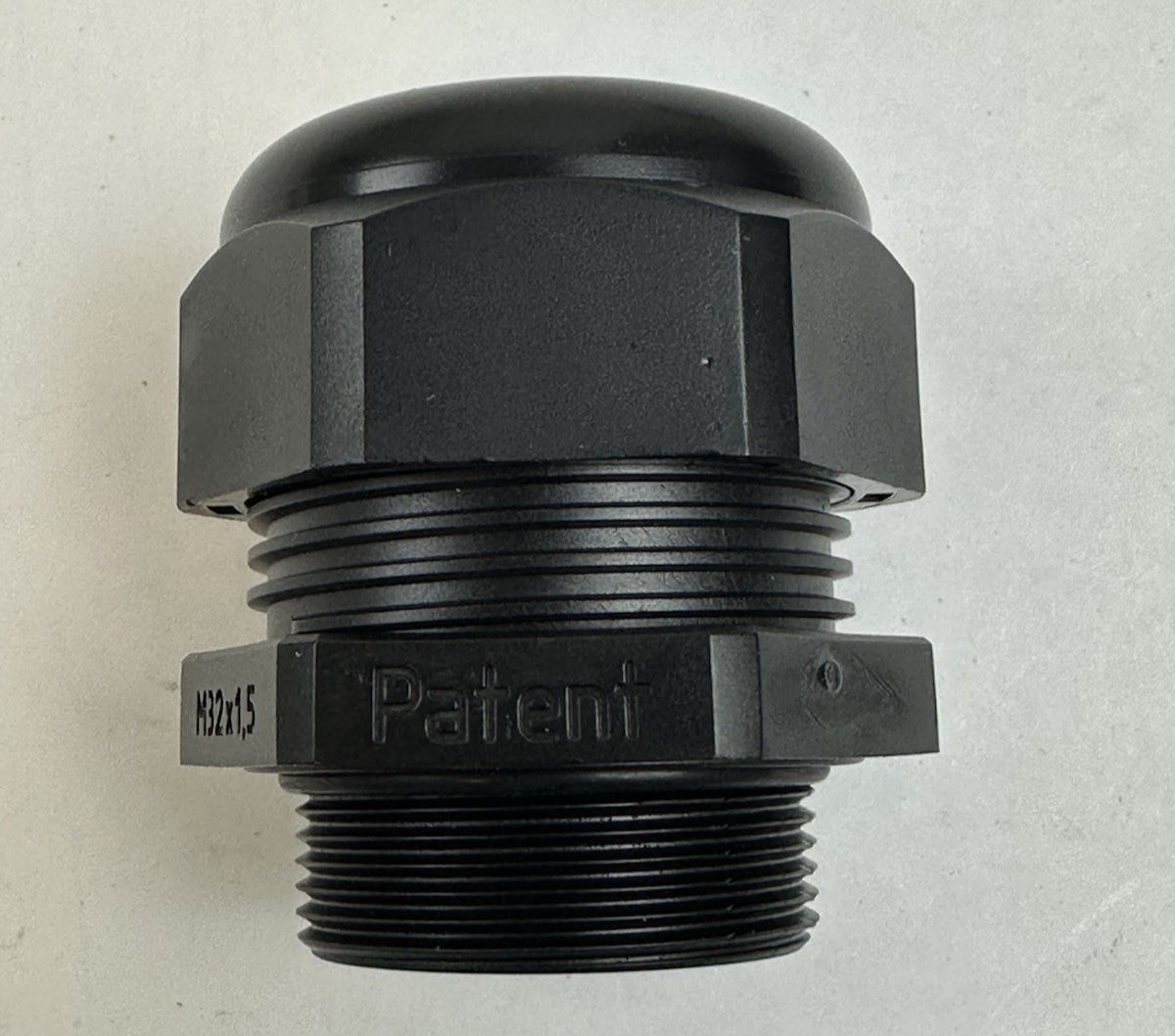 HARTING HAN CGM-P M32X1.5 CABLE GLANDS IP68 BLACK 19000005186 LOT OF 4