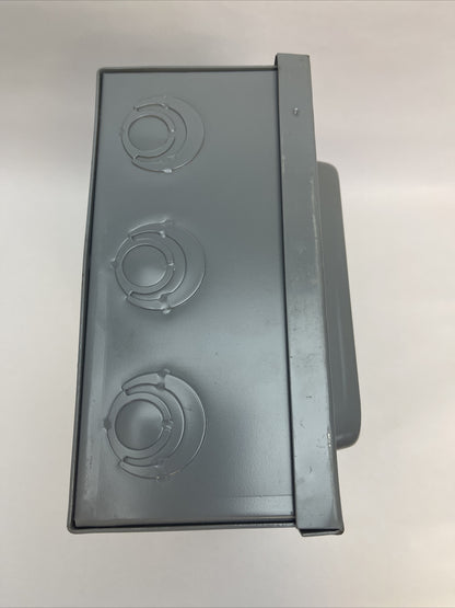 SQUARE D H-421-2 FUSIBLE SAFETY SWITCH SERIES E1 240VAC 30AMP 10HP 4POLE