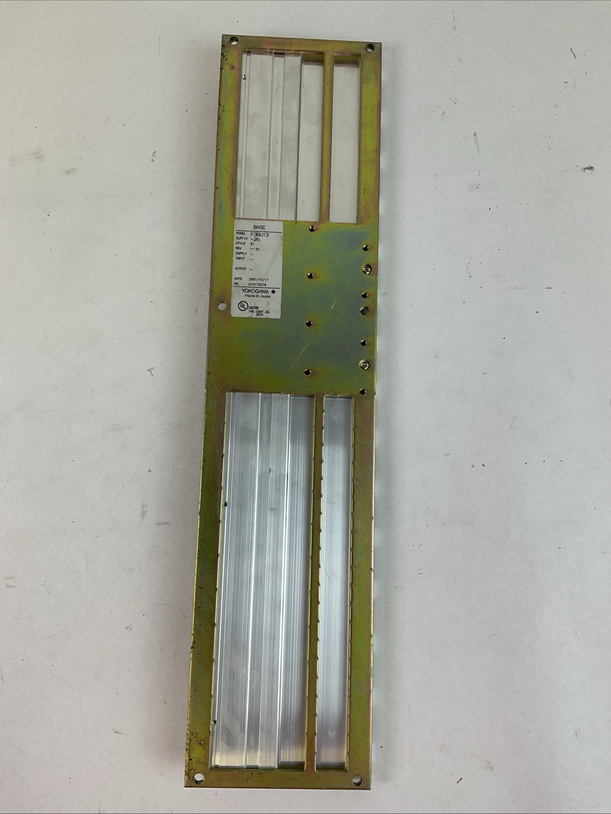 YOKOGAWA F3BU13-2N 13-SLOT PLC MODULE RACK
