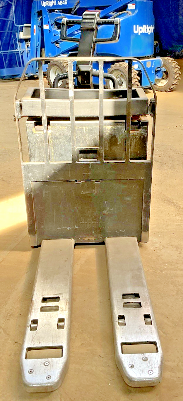 CROWN PE3540-60 PALLET JACK  6000LBS 24VDC BATT. TYPE E/ TRUCK TYPE E 7021.4HRS