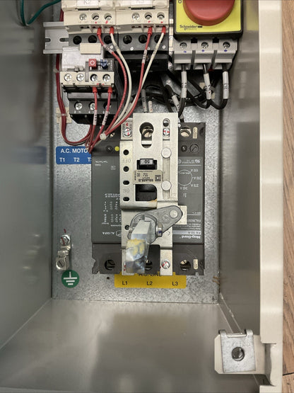 YASKAWA E7NVD024CGXY3 E7 DRIVE BYPASS OUTPUT 0-200VAC 3PH 24.2A INPUT 200VAC 3PH