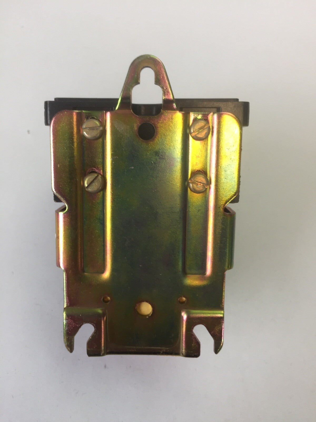 GE CR2811A210QA2 MACHINE TOOL RELAY  600V 10A COIL 22D135 115V 60HZ 92V 50HZ