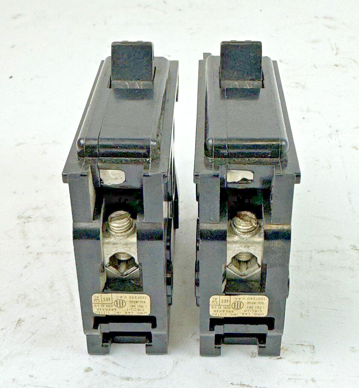 ITE *LOT OF 2* - BQ1B030 - CIRCUIT BREAKERS - 1 POLE, 30A, 240 VAC, 60Hz TYPE BQ