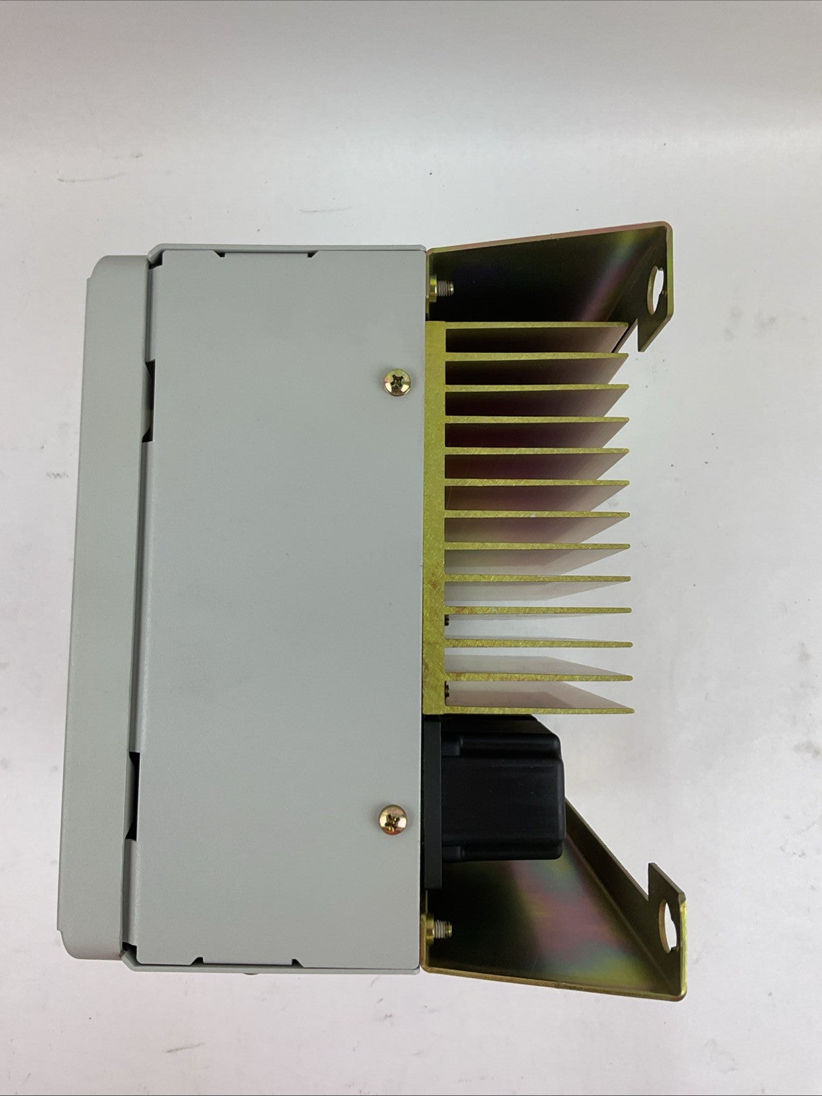 ALLEN BRADLEY 1336S-BRF20-AA-EN4 SER E AC DRIVE 2HP 460V SENSORLESS VECTOR