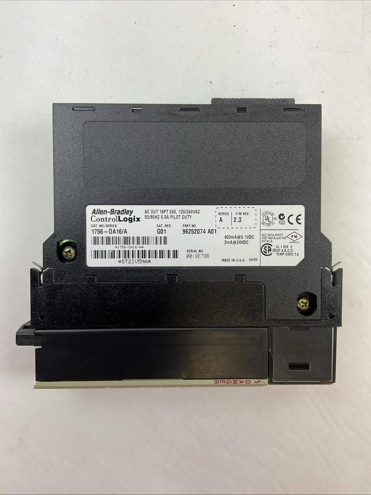 ALLEN BRADLEY 1769-OA16 SER A CAT REV G01 F/W REV 2.3 AC OUT 16PT 240 120/240VAC