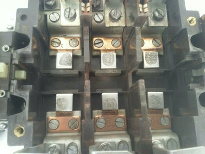 CUTLER HAMMER A10FN0 SER. A1 STARTER SIZE 4 3P 135A 575V 100HP 120V COIL C320TE