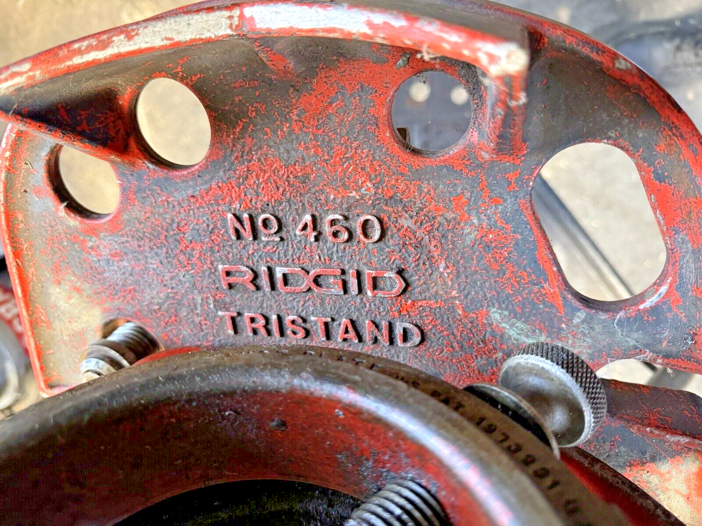 RIDGID - 700-12 - POWER DRIVE PIPE THREADER W/ STAND/BUCKET/DIE HEADS +SEE BELOW