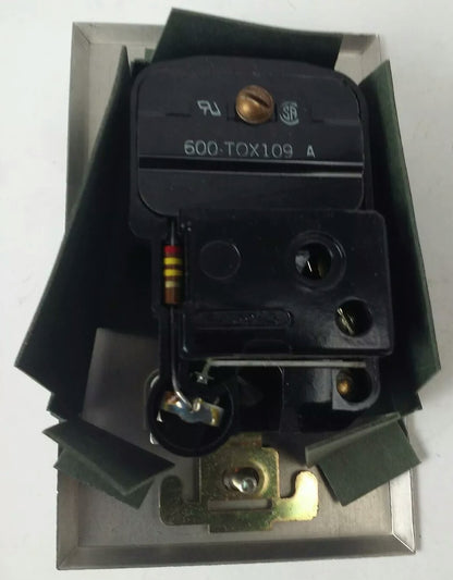 ALLEN BRADELY 600-TQX109 SER.A, MANUAL STARTER SWITCH 2P, TYPE TOGGLE, NEMA 1B