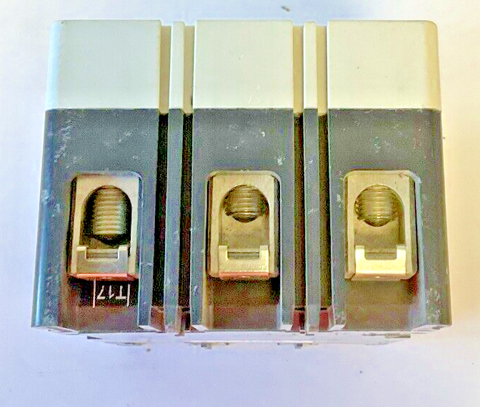 CUTLER HAMMER HFD3150L CIRCUIT BREAKER HFD 65K 150AMP 250VDC 600VAC 3POLE