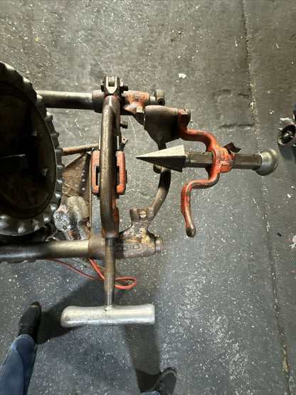 RIDGID 300 PIPE THREADER