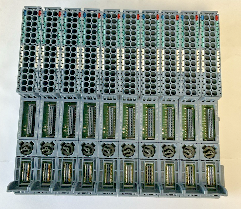 SIEMENS 6ES7 193-6BP20-0BA0 DIGITAL BASE MODULE ***LOTOF10****