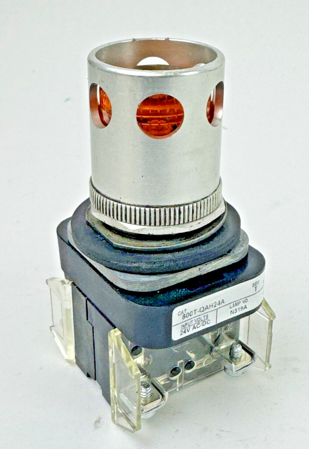ALLEN-BRADLEY - 800T-QAH24A SER. T - AMBER PUSH BUTTON W/ 800T-XA SER. D & GUARD