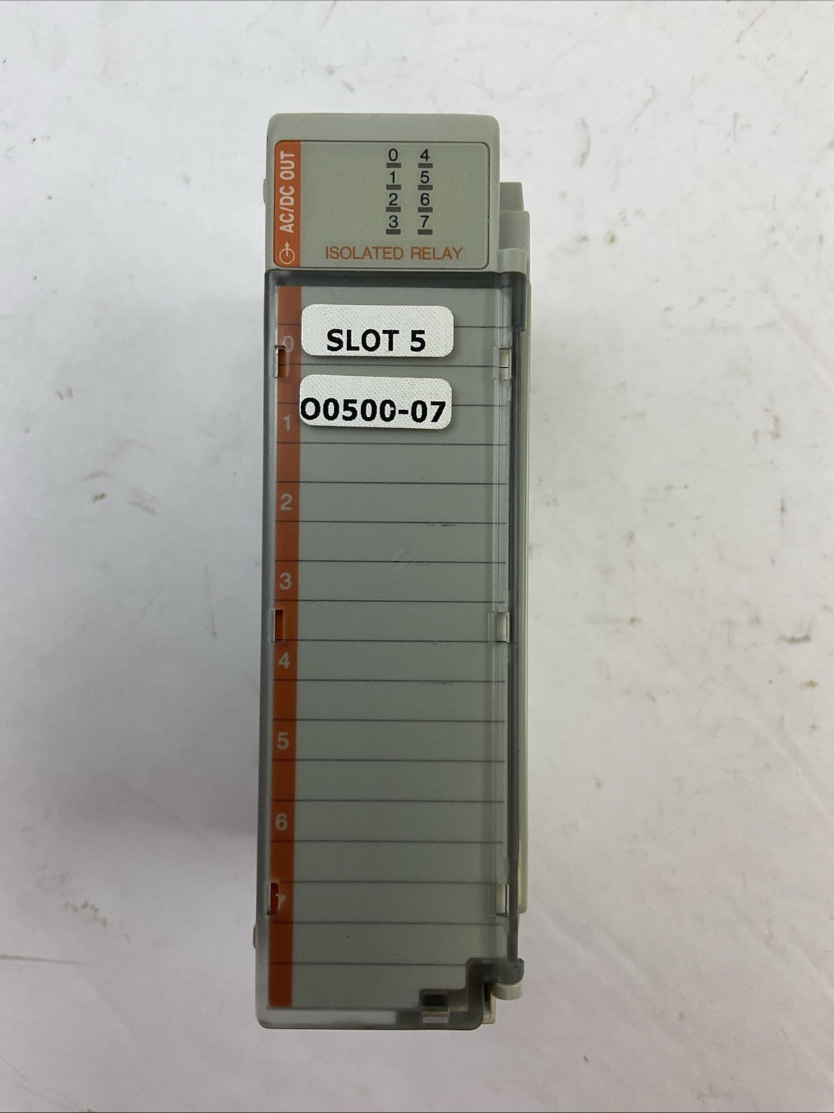 ALLEN BRADLEY 1769-OW8I SER B DIR/VER 95320768/03 F/W REV 3.1 8PT ISOLATED FORM