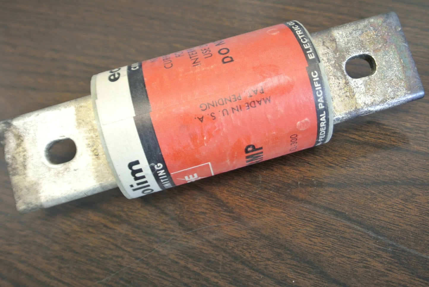 ECONOMY / FEDERAL PACIFIC ELECTRIC / JCL-300 CURRENT-LIMITING FUSE / 300A / 600V